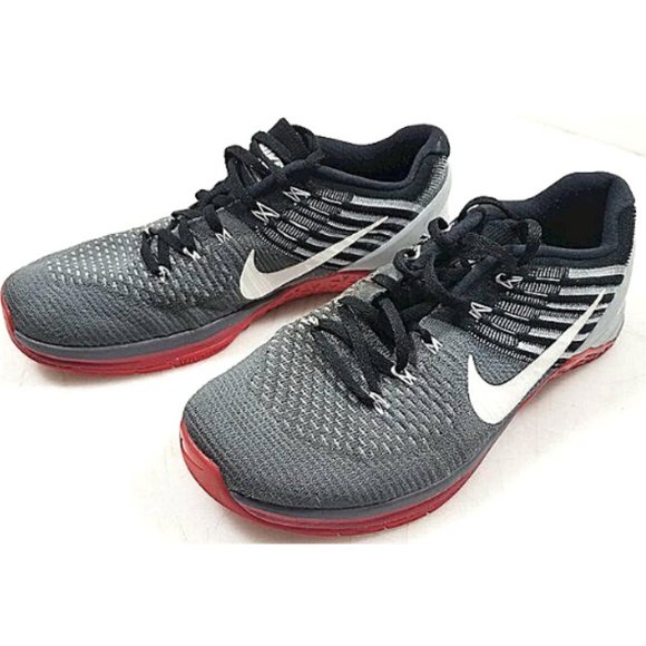 nike flyknit cross trainer